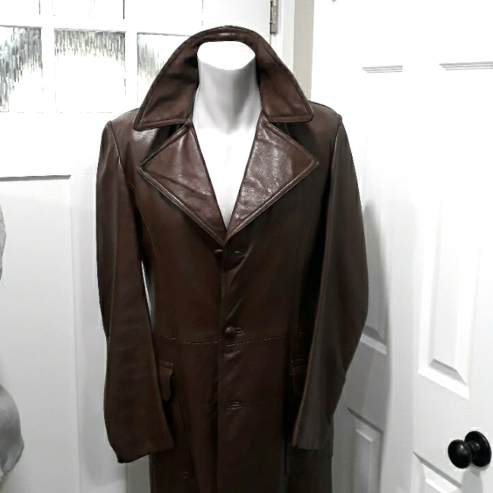 Glen Laine Ontario chocolate colored lambskin vintage trenchcoat. Medium or 38 R
